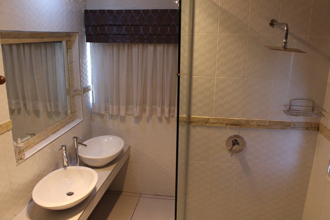 House in Mbombela Central, Mbombela, South Africa 5 - 17248787