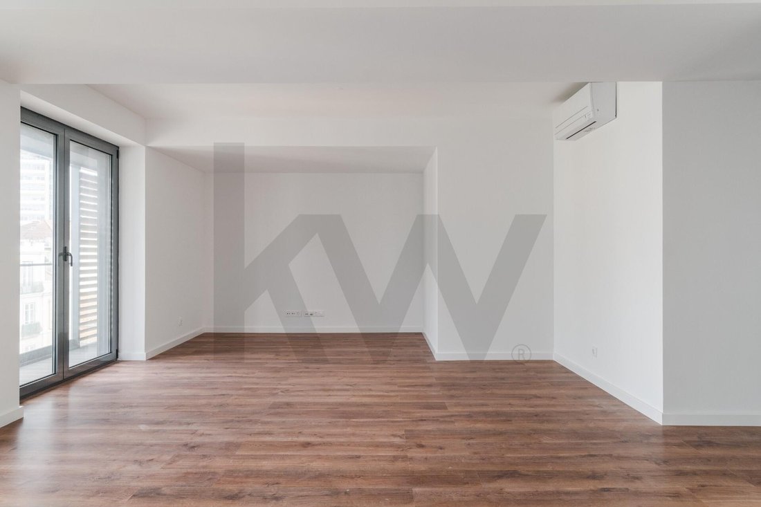 Apartment in Avenidas Novas, Lisbon, Portugal 2 - 17253316