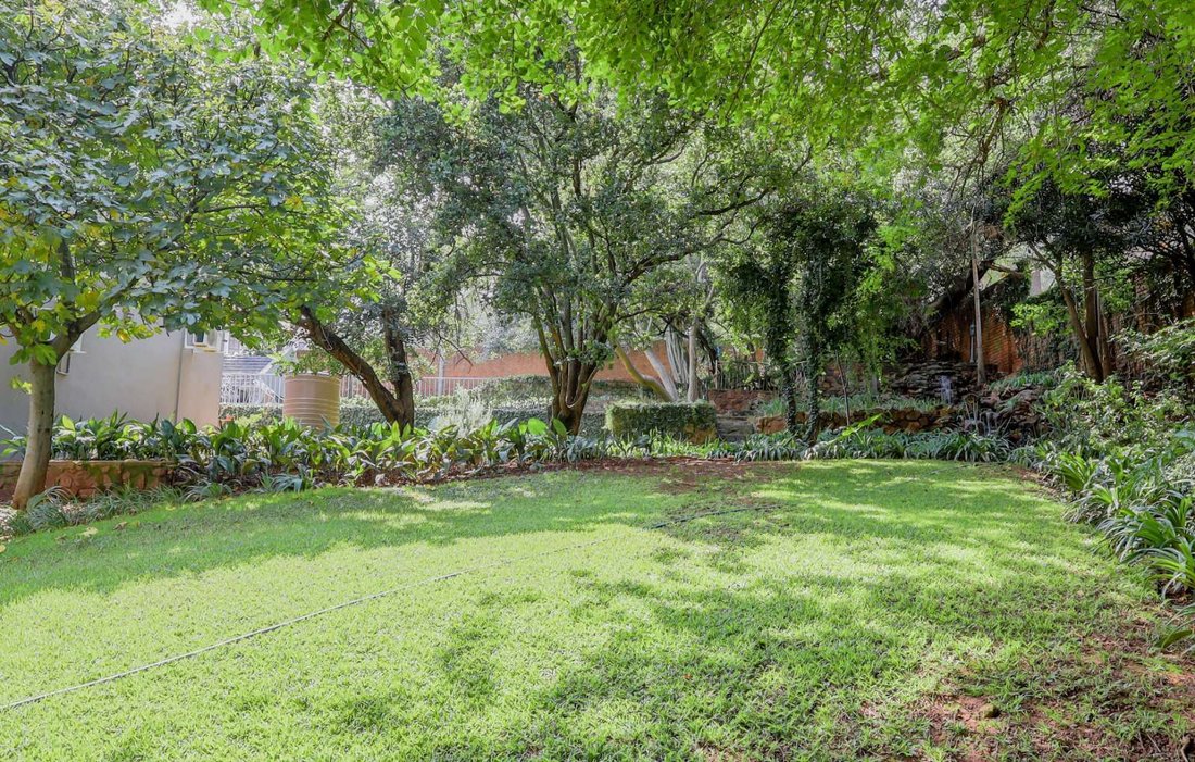 House in Monument Park, Gauteng, South Africa 3 - 17250032