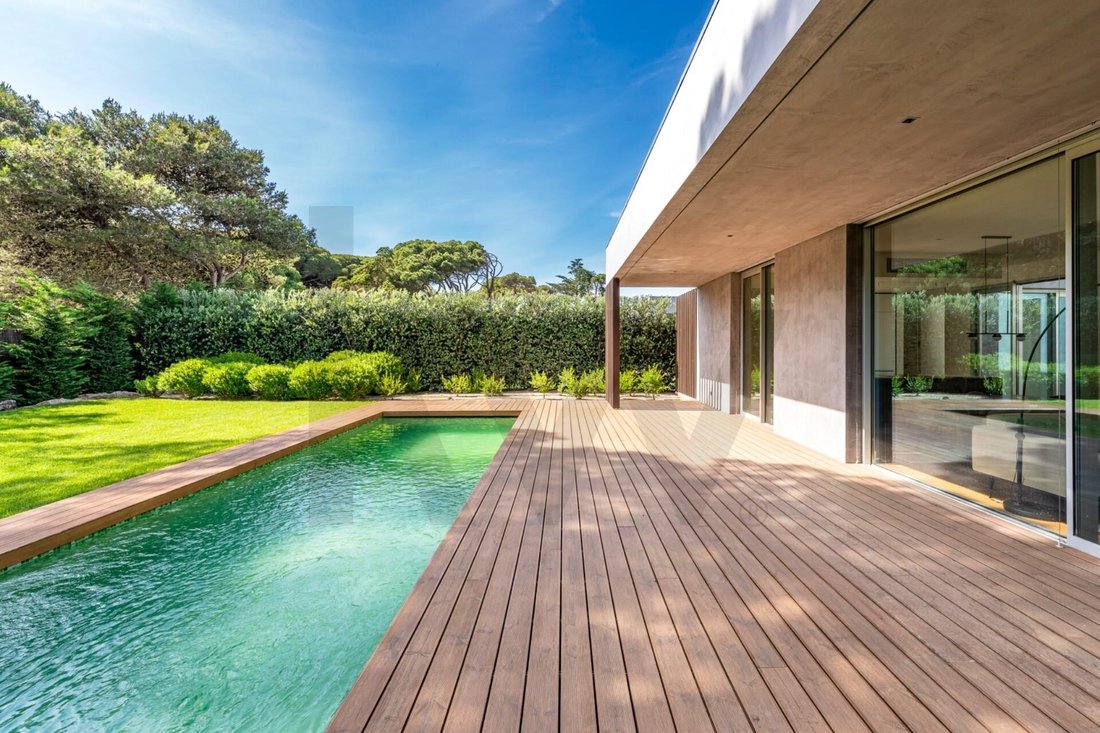 House in Carcavelos e Parede, Lisbon, Portugal 2 - 17252827