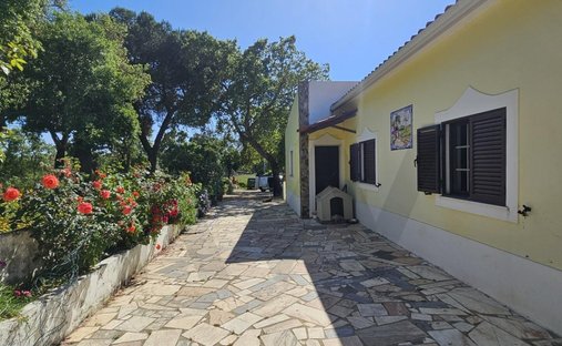 House in Sao Domingos e Vale de Agua, Setubal, Portugal 1