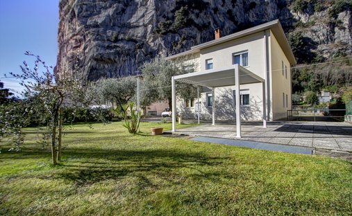 Villa a Arco, Trentino-Alto Adige, Italia 1