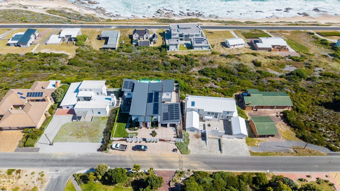 House in Struis Bay, Western Cape, South Africa 5 - 17251999