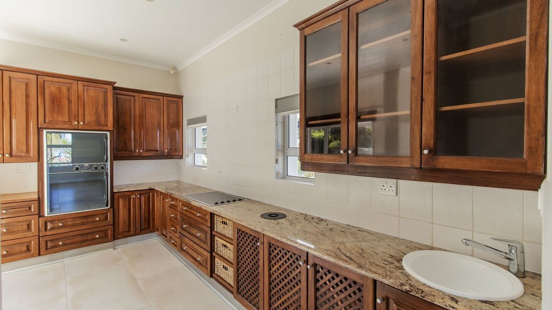 House in Dennegeur, Cape Town, South Africa 5 - 17251834