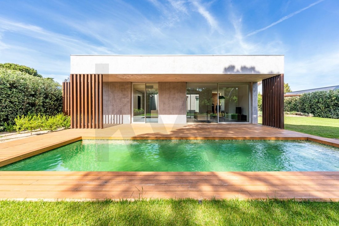 House in Carcavelos e Parede, Lisbon, Portugal 1 - 17252827