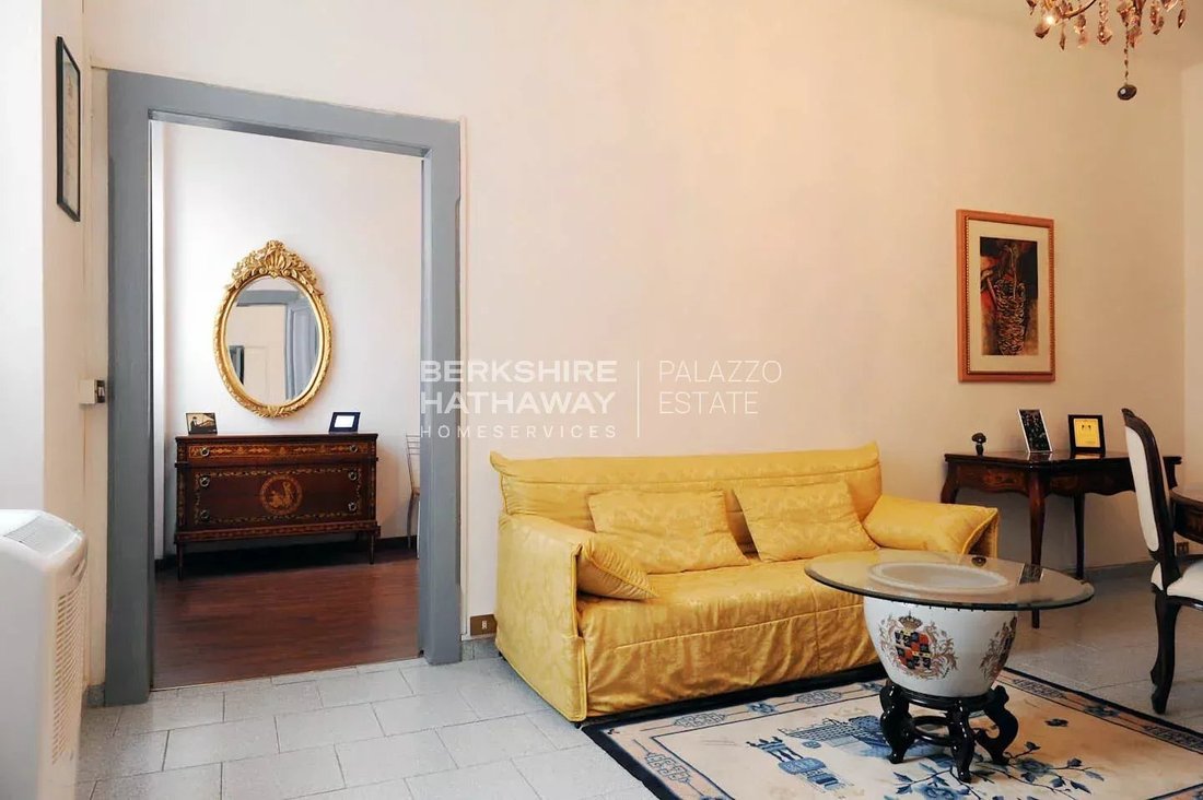 Apartment in Historic Center, Como, Lombardy 3 - 17254278