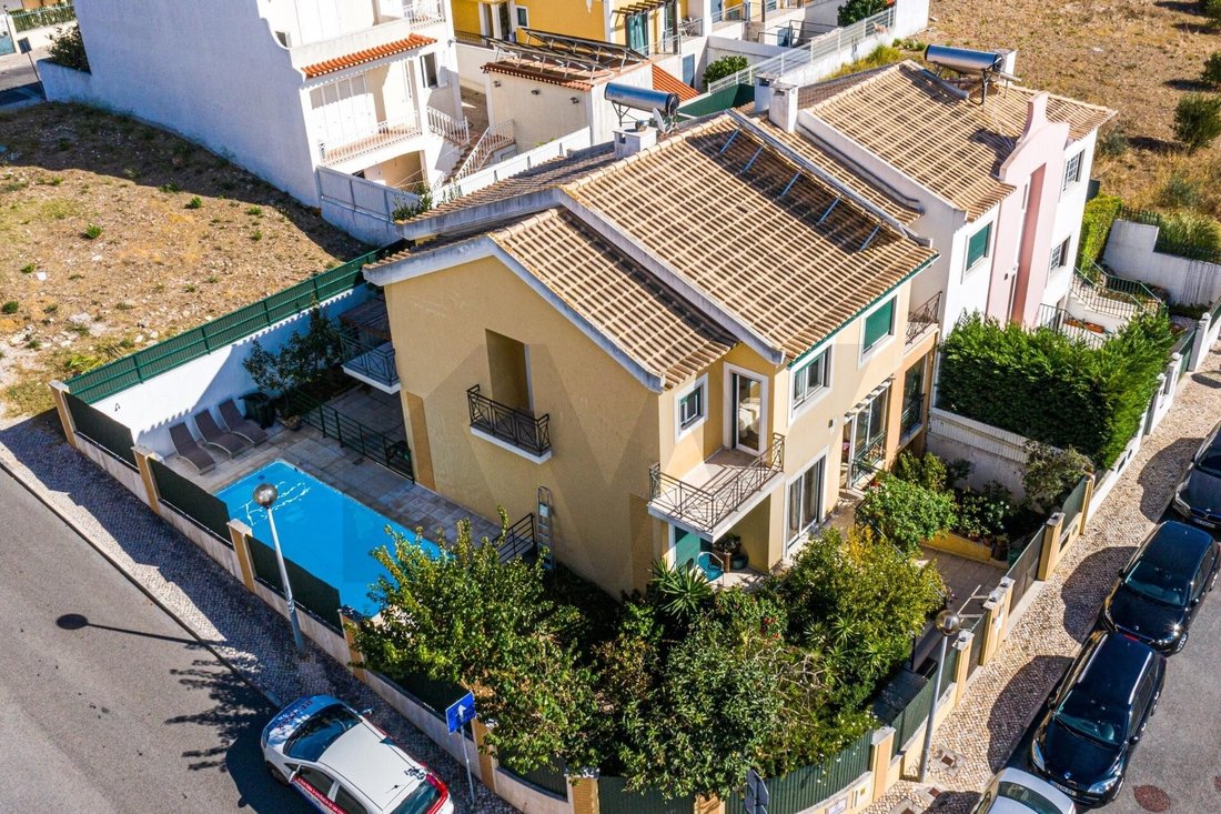House in Carcavelos e Parede, Lisbon, Portugal 1 - 17250168