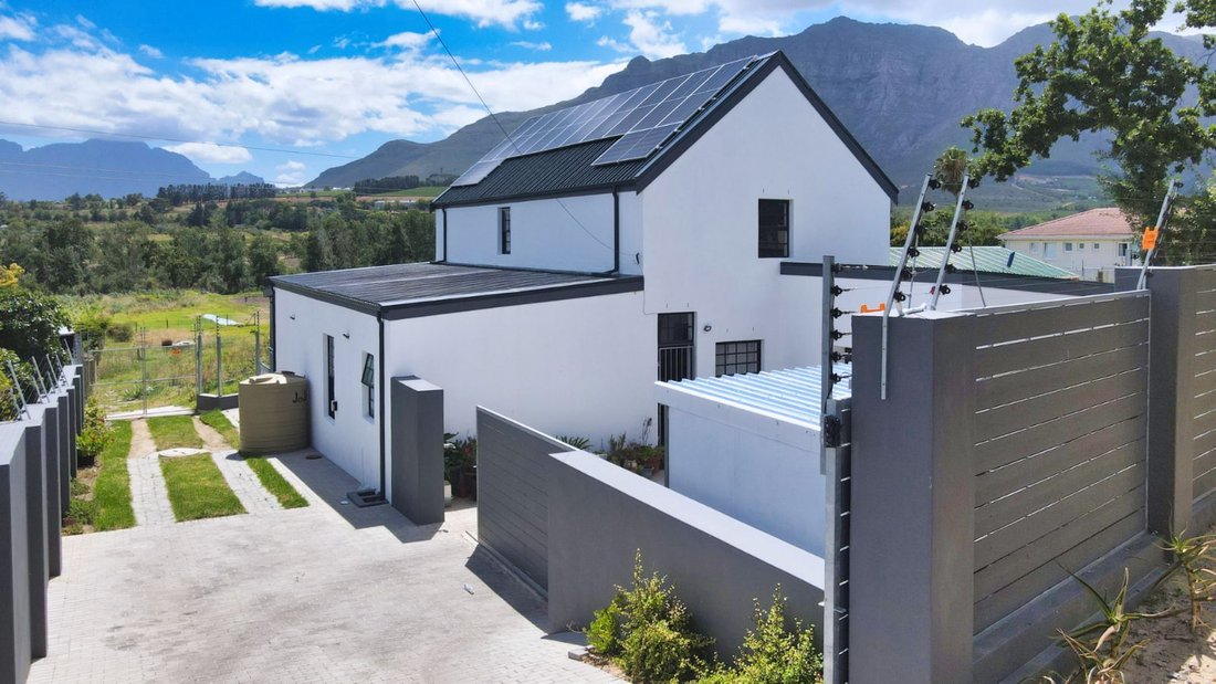 House in Jamestown, Paradyskloof, Western Cape 1 - 17251380