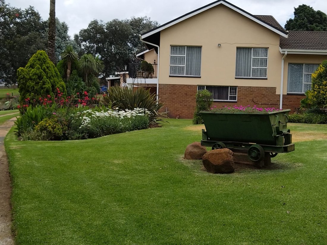 Farm Ranch in Ermelo, Mpumalanga, South Africa 2 - 17251839
