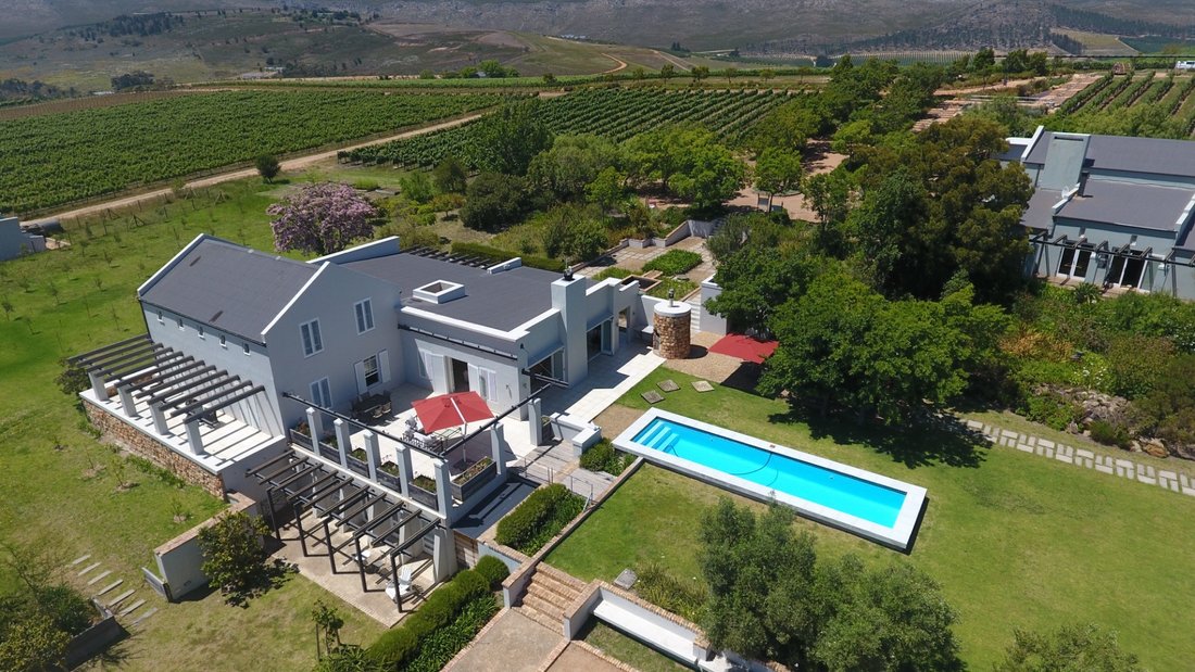 Farm Ranch in Grabouw, Western Cape, South Africa 3 - 17253408