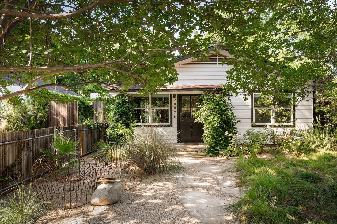 House in Austin, Texas, United States 1 - 17255003