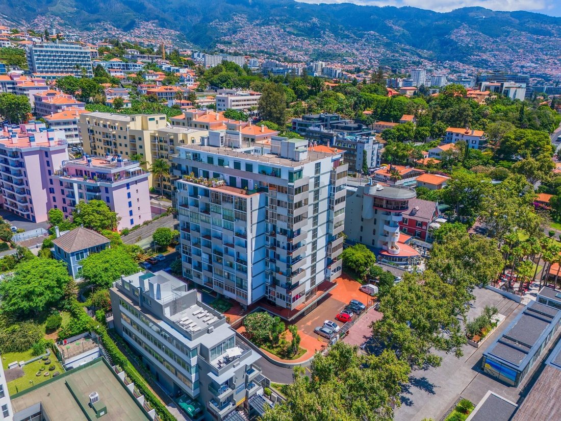 Apartment in Sao Martinho, Madeira, Portugal 2 - 17253574