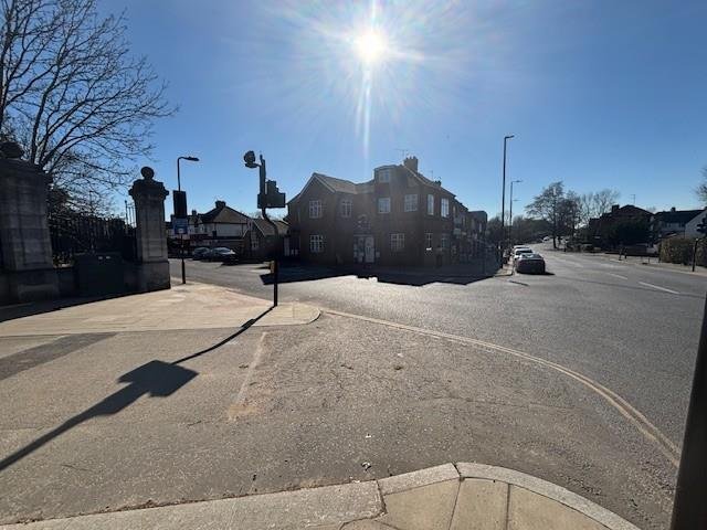 Apartment in South Ealing, Ealing, England 5 - 17253869