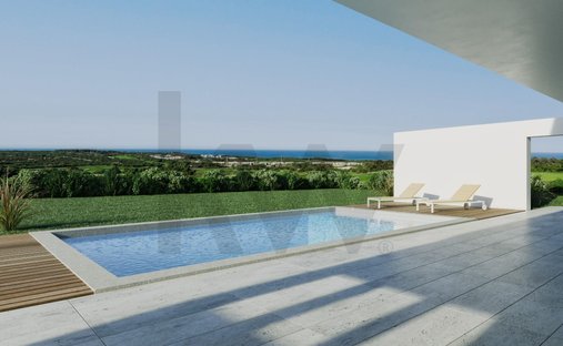 House in Santa Maria, Sao Pedro e Sobral da Lagoa, Leiria District, Portugal 1