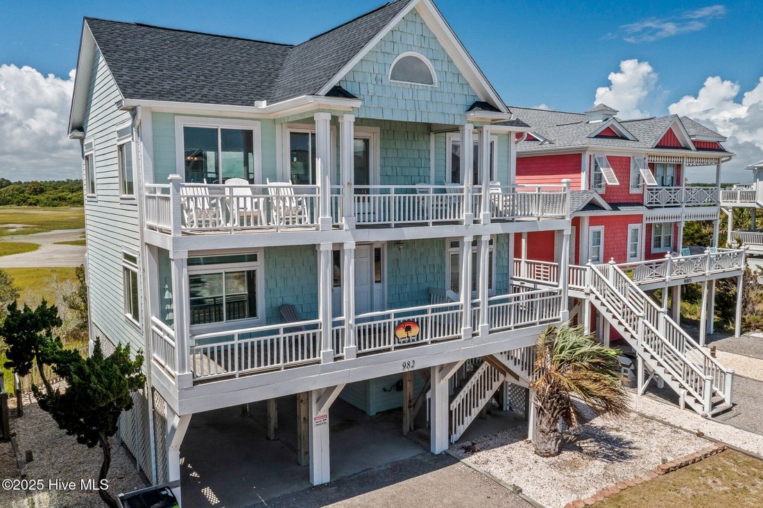 House in Holden Beach, North Carolina, United States 2 - 17256428