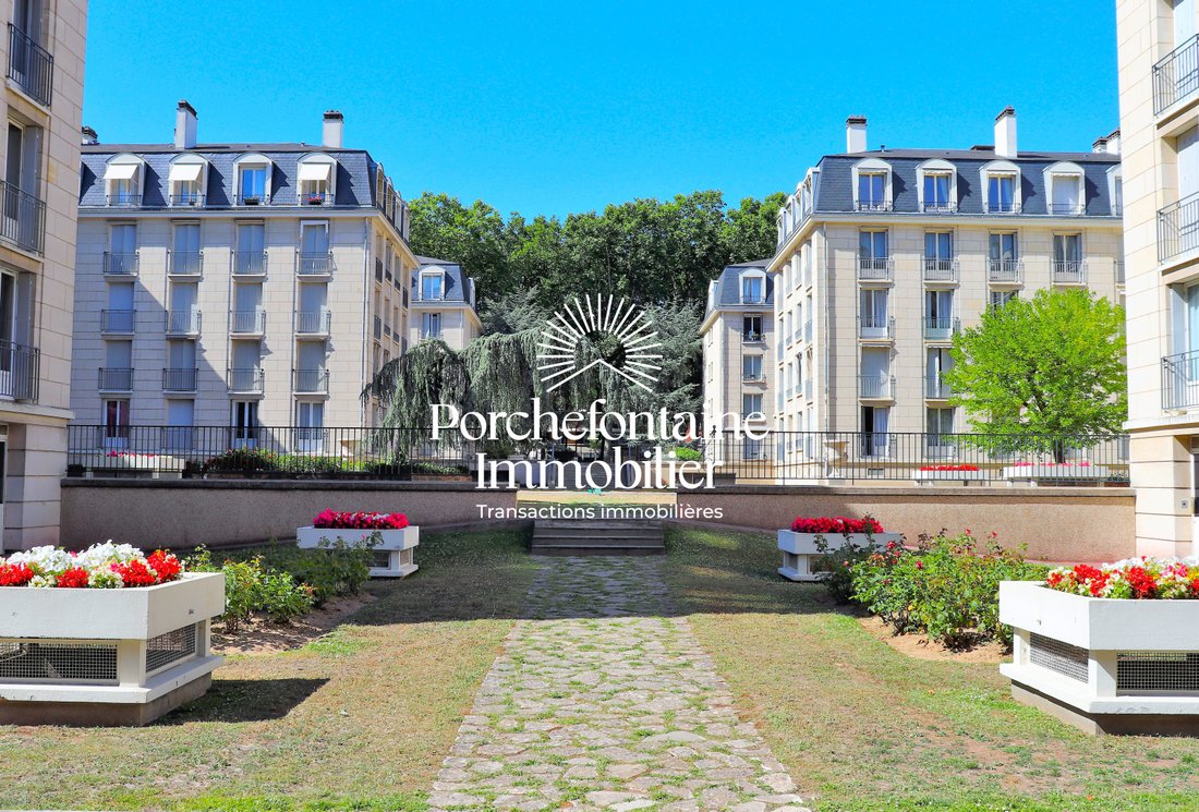 Apartment in Domaine National du Château, Versailles, France 2 - 17255122