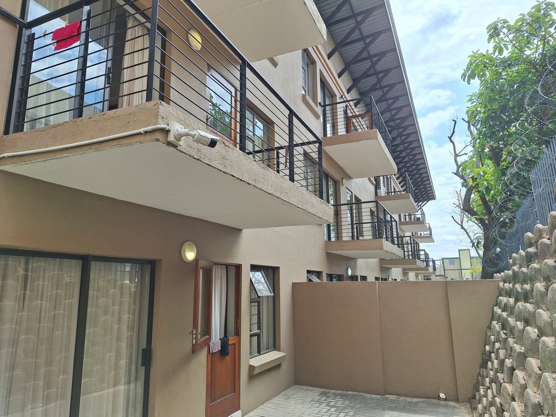Apartment in Johannesburg, Gauteng, South Africa 5 - 17251323