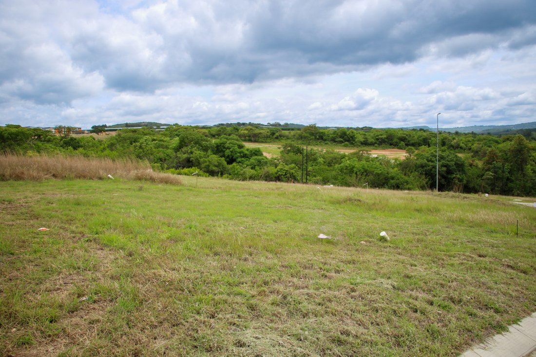 Land in Mbombela, Mpumalanga, Südafrika 1 - 17251377