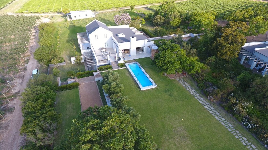 Farm Ranch in Grabouw, Western Cape, South Africa 4 - 17253408
