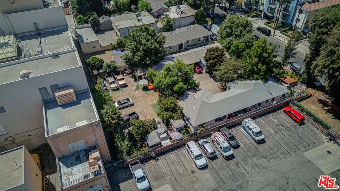 Land in Los Angeles, California, United States 5 - 15397725