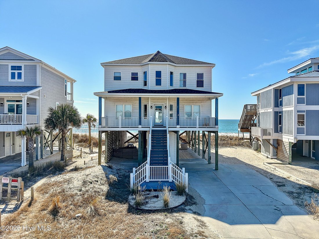 House in Oak Island, North Carolina, United States 2 - 17222821