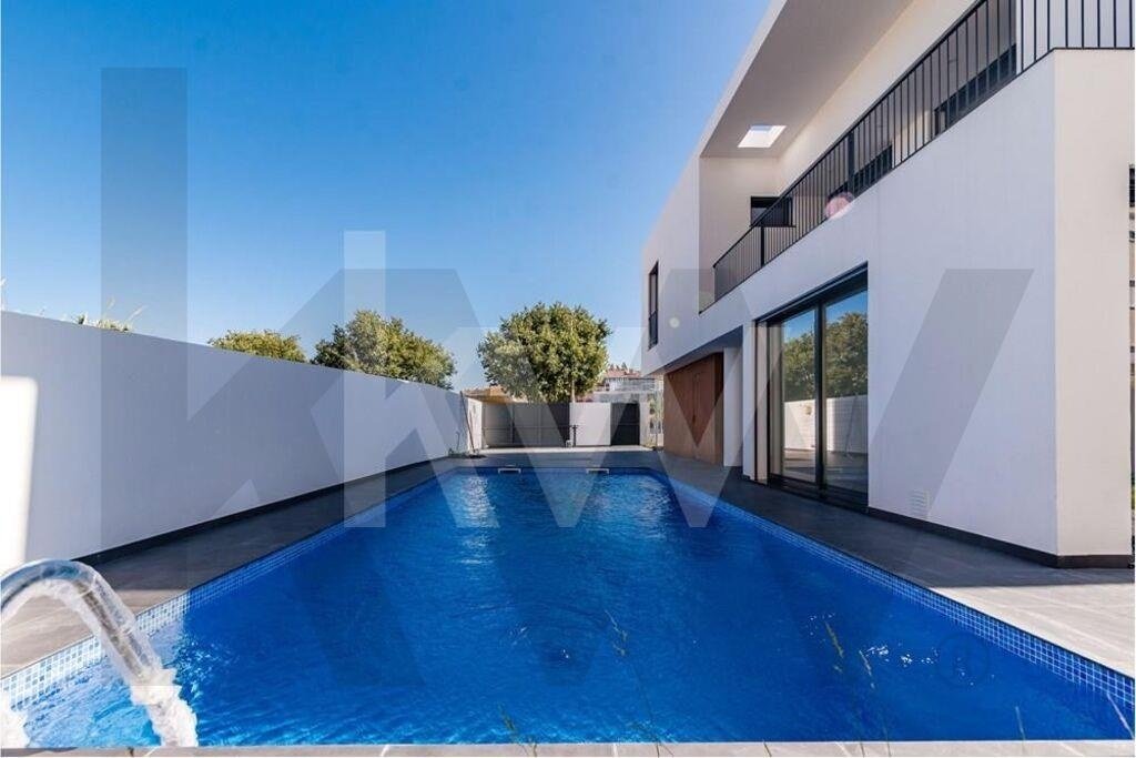 House in Carcavelos e Parede, Lisbon, Portugal 5 - 17249407