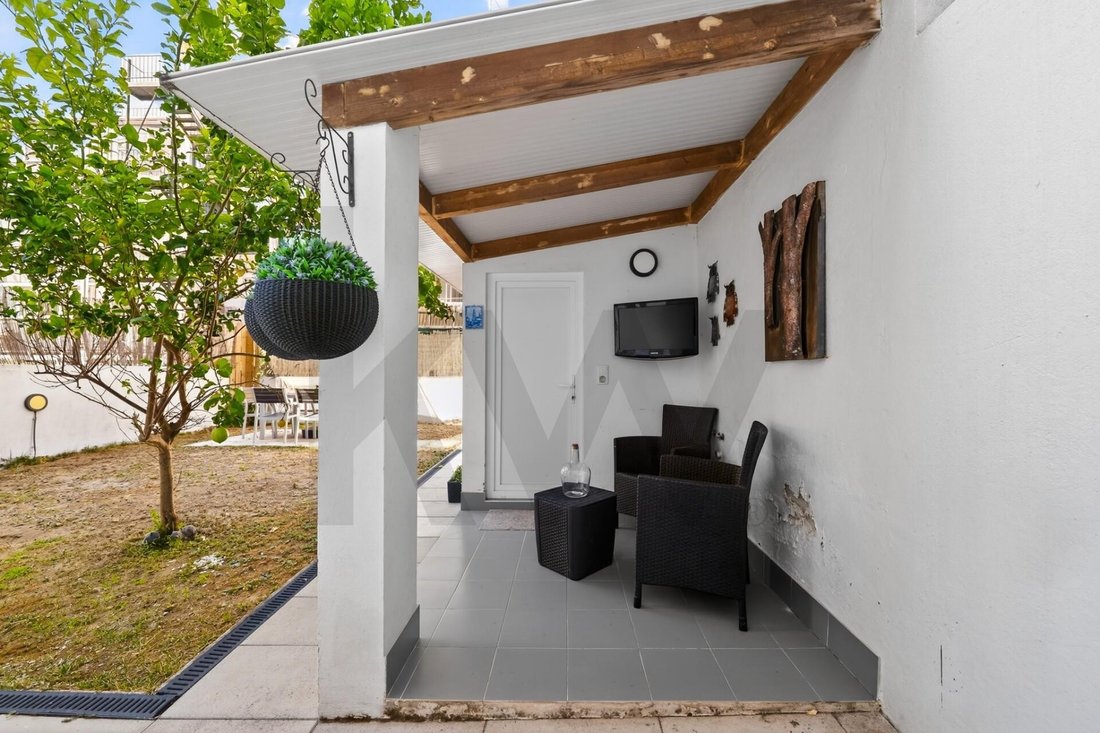 Apartment in Arroios, Lisbon, Portugal 3 - 17251636