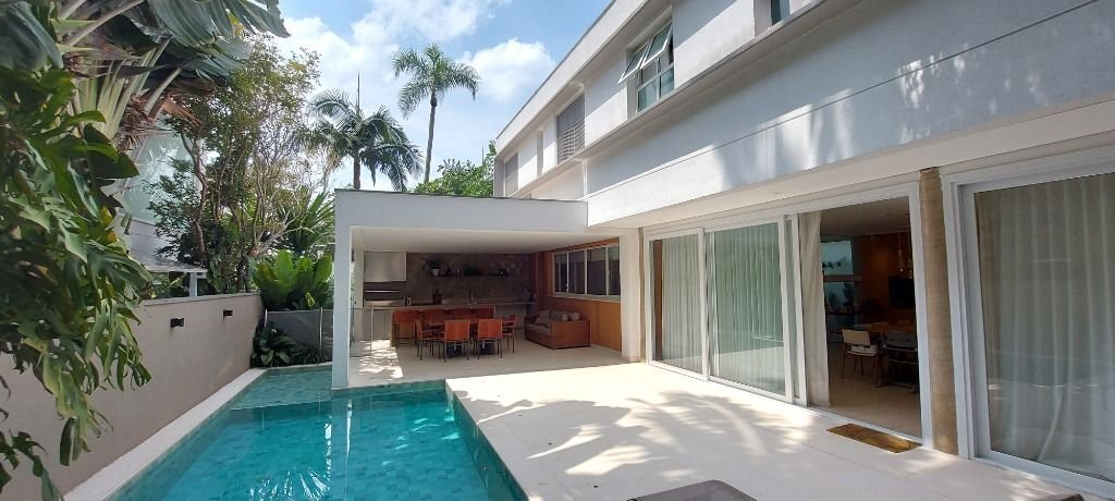 Condo in São Paulo, State of São Paulo, Brazil 1 - 17251770