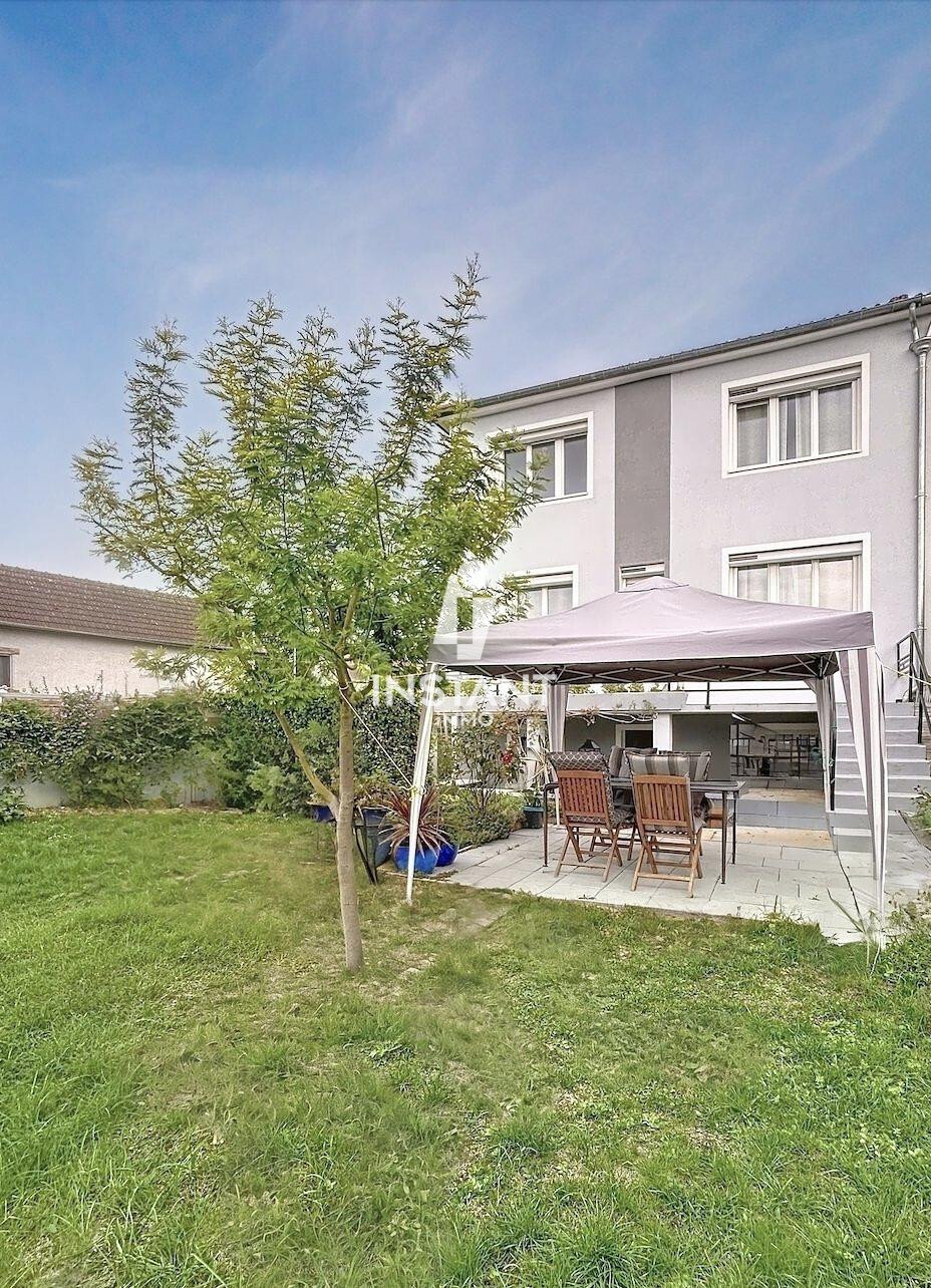 House in Creteil, Ile-de-France, France 4 - 17256713