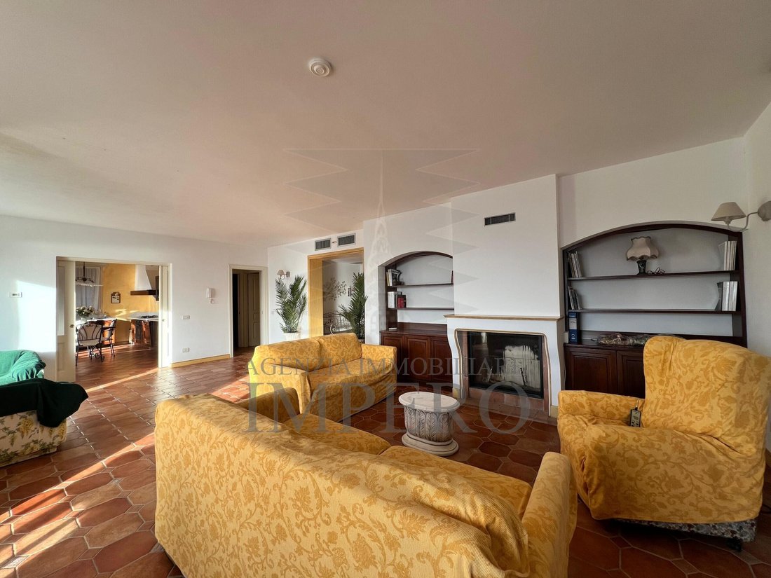 Villa in Vallecrosia, Liguria, Italy 4 - 17255137