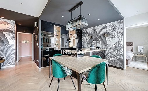 Apartment in Mairie, Sainte-Genevieve-des-Bois, France 1
