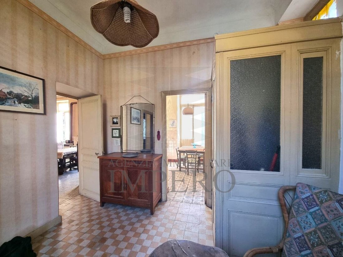 Villa in City Center, Ventimiglia, Liguria 3 - 17255730