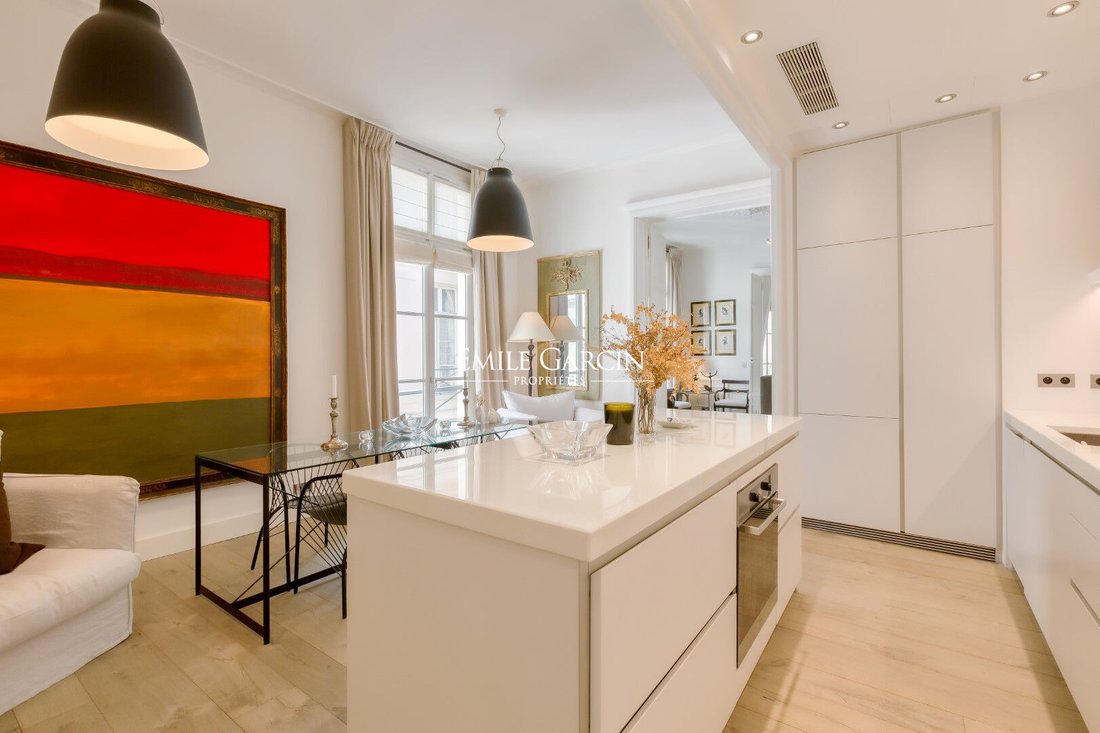 Apartment in Odéon, Paris 6e Arrondissement, Paris 3 - 17255177