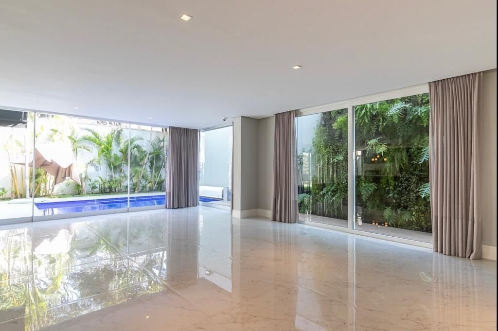 Condo in São Paulo, State of São Paulo, Brazil 5 - 17252177