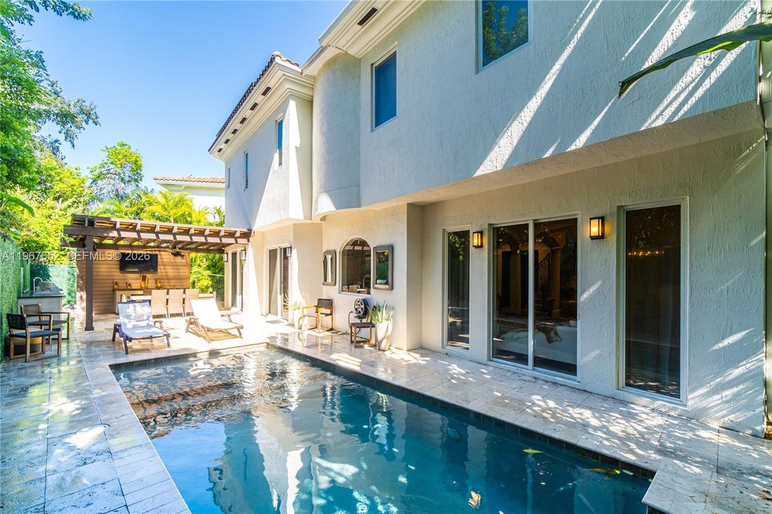 House in Miami, Florida, United States 3 - 17254842