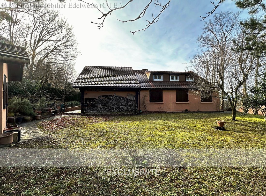 House in Collonges-sous-Salève, Auvergne-Rhône-Alpes, France 3 - 17255253