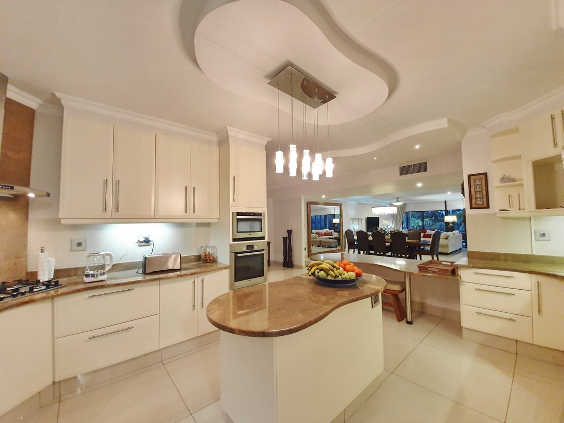 Apartment in Dolphin Coast, KwaZulu-Natal, South Africa 4 - 17253140