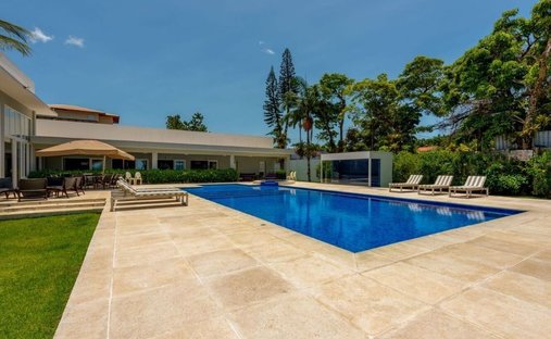 Condo in Ubatuba, State of São Paulo, Brazil 1