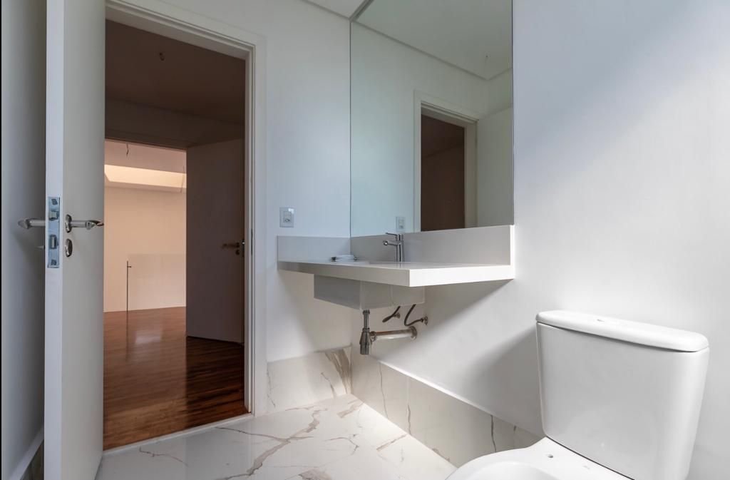 Condo in São Paulo, State of São Paulo, Brazil 5 - 17252355