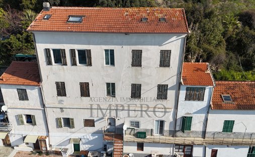 House in Latte, Ventimiglia, Liguria 1