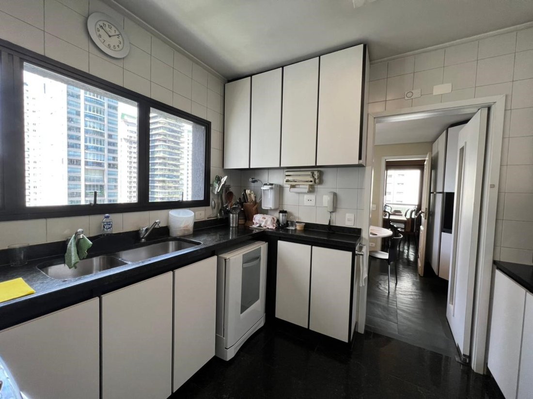 Apartment in São Paulo, State of São Paulo, Brazil 5 - 17252639