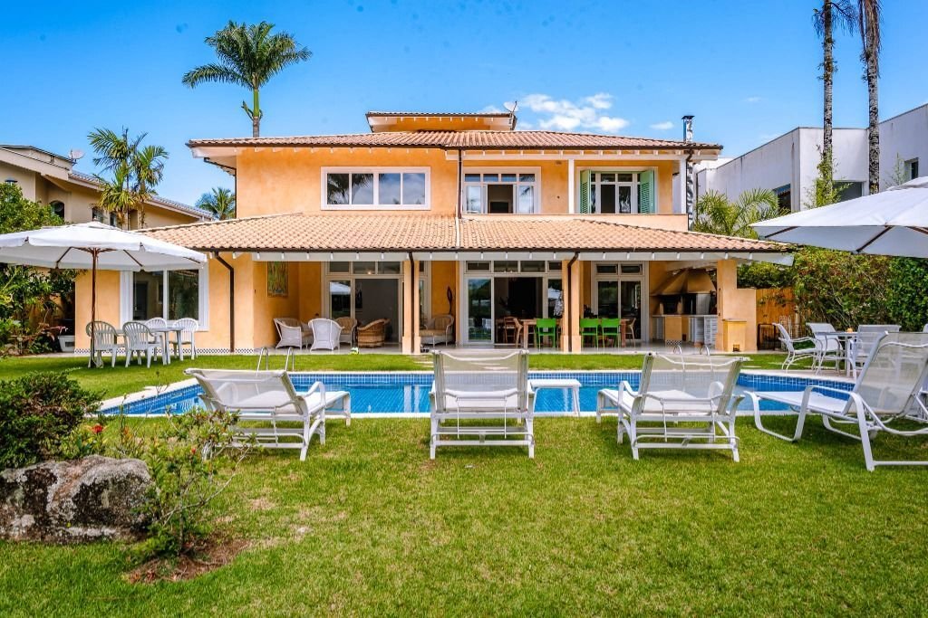 Condo in Caraguatatuba, State of São Paulo, Brazil 1 - 17252471
