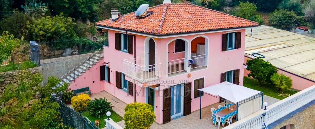 Villa in Camporosso, Liguria, Italy 1 - 17255382
