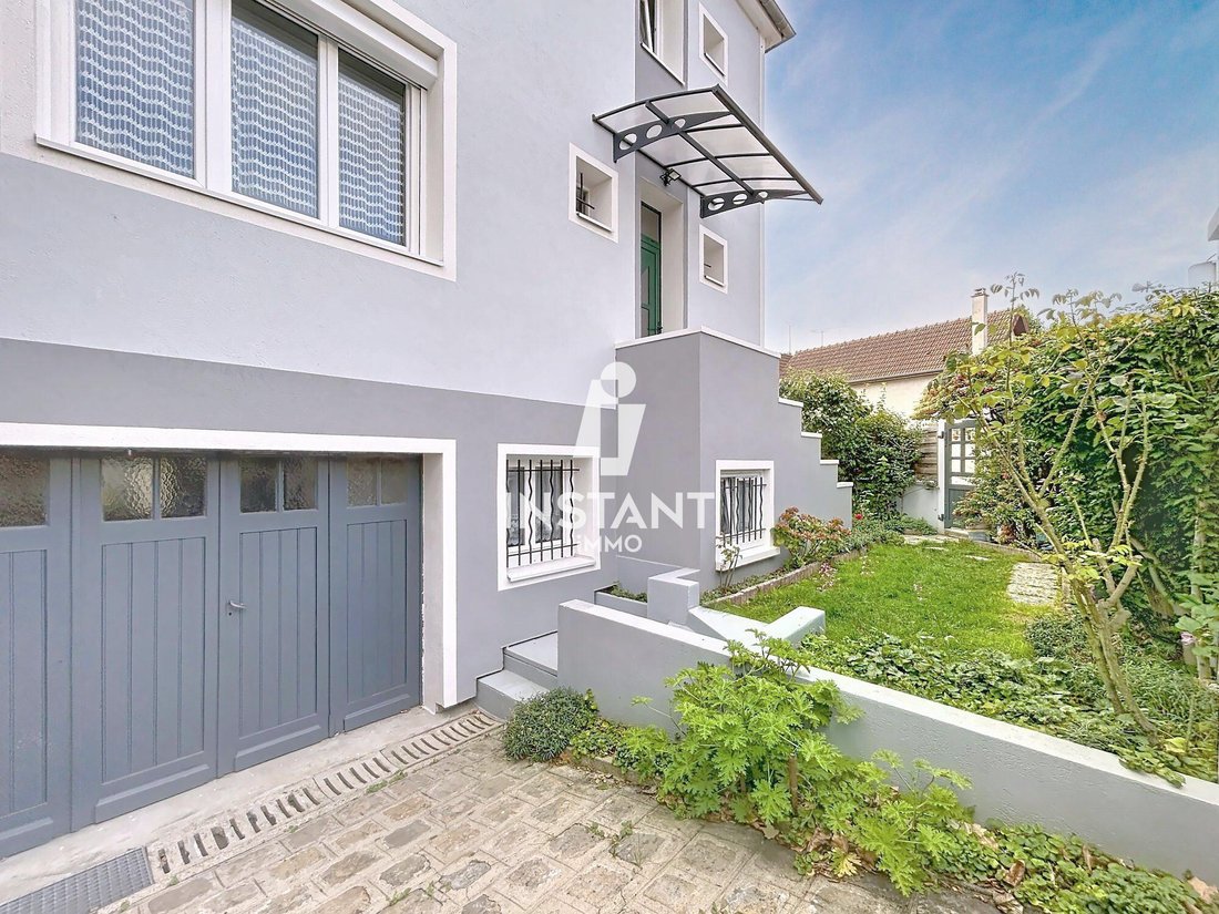 House in Creteil, Ile-de-France, France 3 - 17256713
