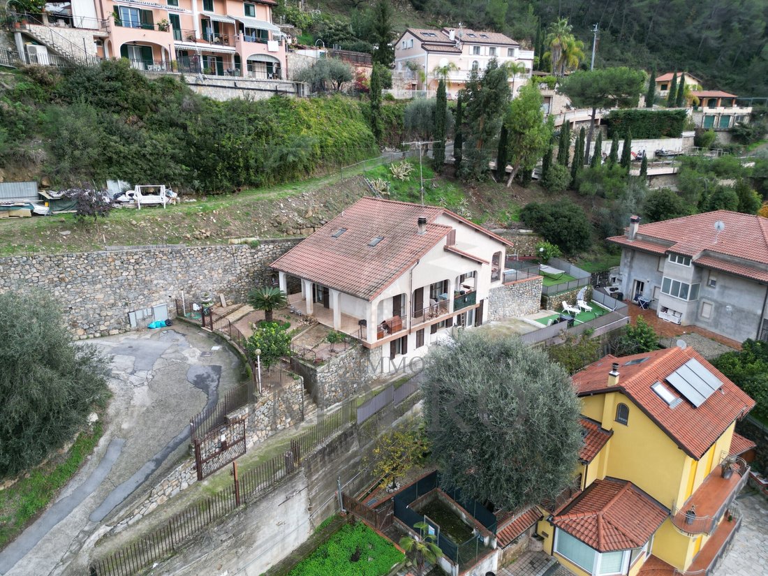 Villa in Porra, Liguria, Italy 2 - 17255631