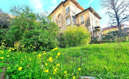 Villa in City Center, Ventimiglia, Liguria 1