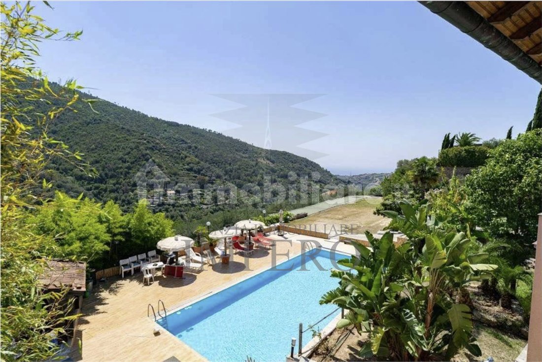 Villa in Vallebona, Liguria, Italy 2 - 17255765