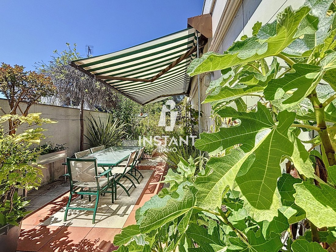 Apartment in Nogent-sur-Marne, Ile-de-France, France 2 - 17256751