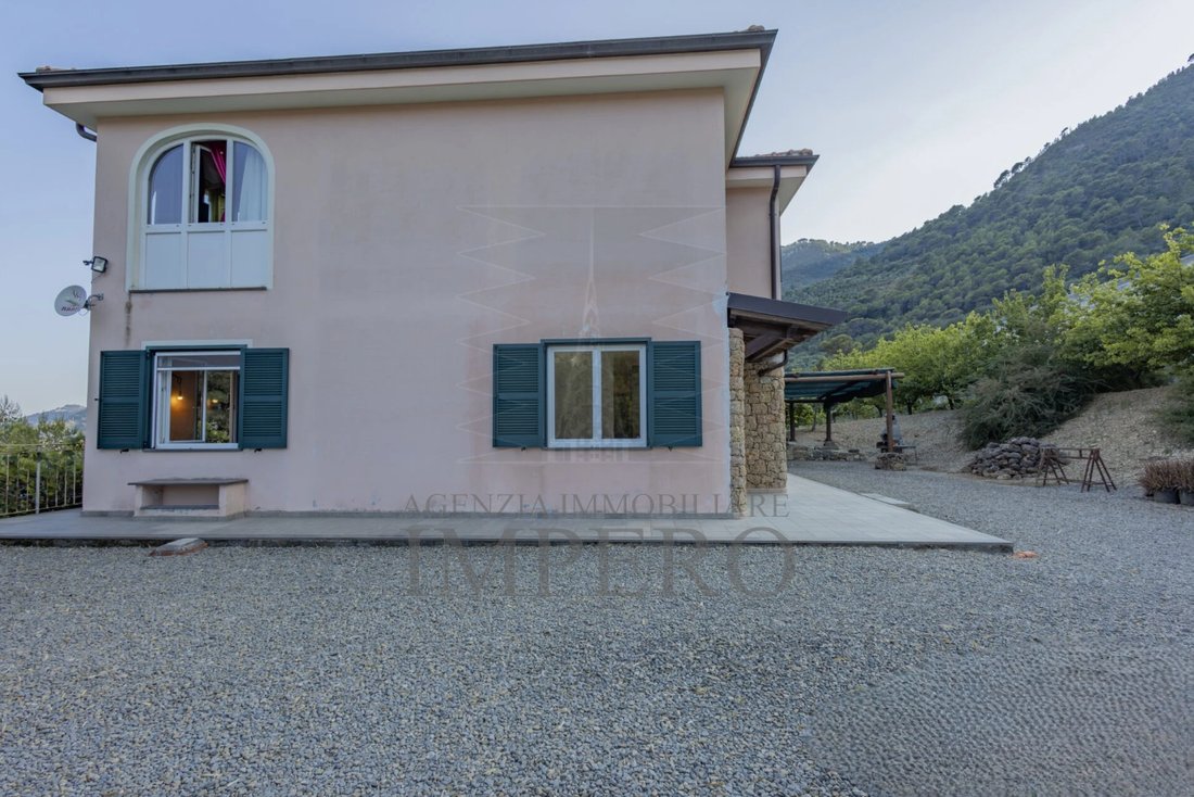 House in Varase-Bevera, Ventimiglia, Liguria 4 - 17255828
