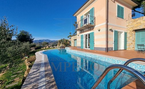 Villa a Bordighera, Liguria, Italia 1